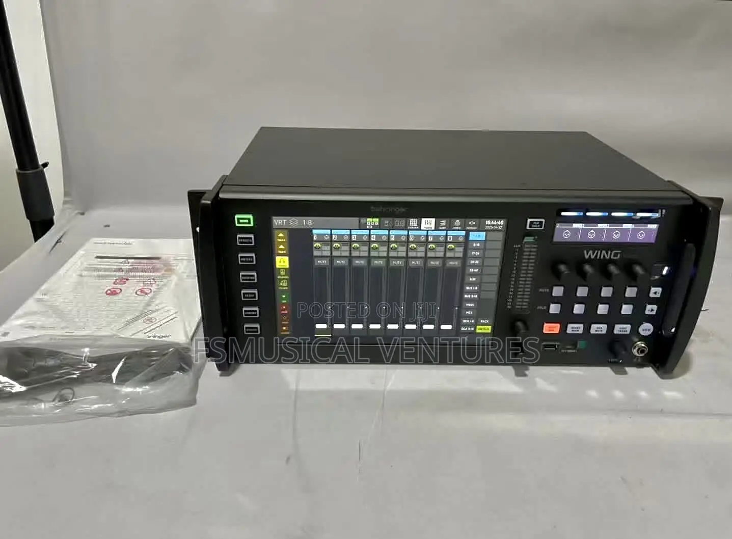 Behringer Wing Rack Rackmount 48-Channels Digital Mixer Engine