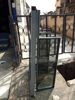 Frameless Window With Inner Burglary and Net