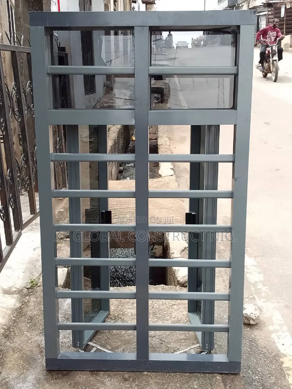 Frameless Window With Inner Burglary and Net