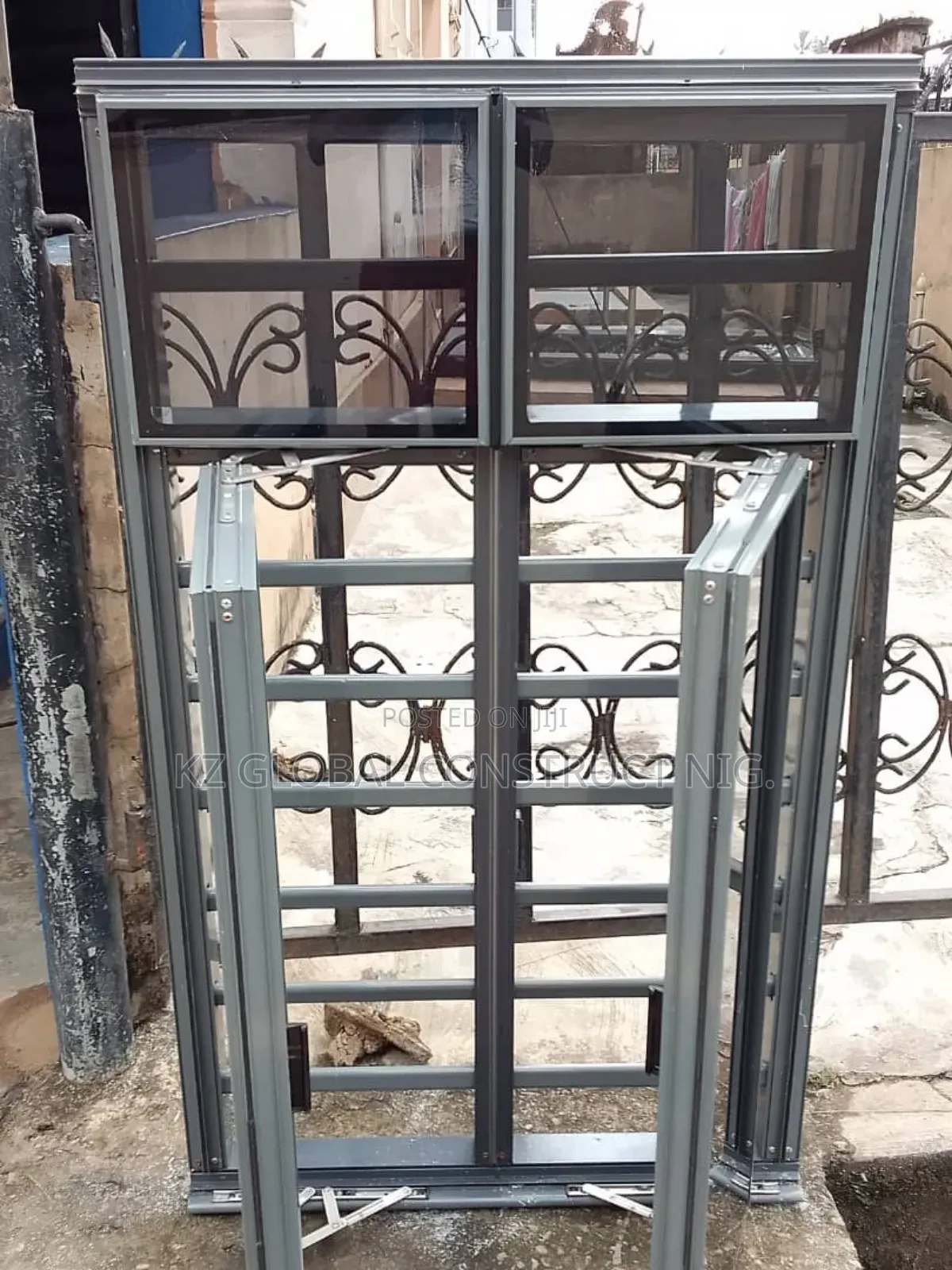 Frameless Window With Inner Burglary and Net