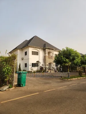 8bdrm Mansion in Life Camp for rent