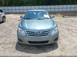 Toyota Camry SE 4dr Sedan (2.5L 4cyl 6AM) 2010 Blue