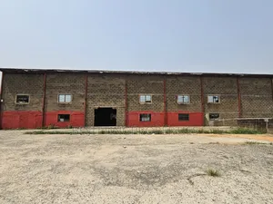 Clean 520sqm Warehouse in Ikeja for Rent