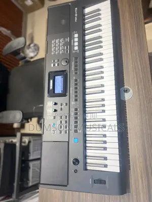PSR E473 Yamaha Professional Keyboard