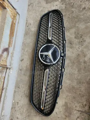 Glc300 2025 Front Bumper Grill