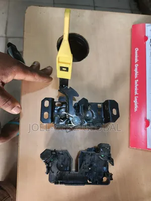 Gla250 2022 Bonnet Opener and Sensor