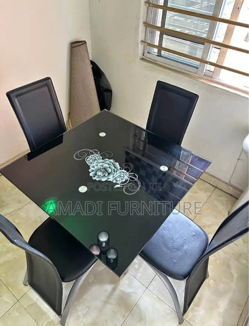 Glass Dinning