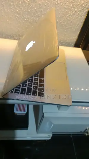 Laptop Apple MacBook 2015 8GB Intel Core I5 SSD 512GB