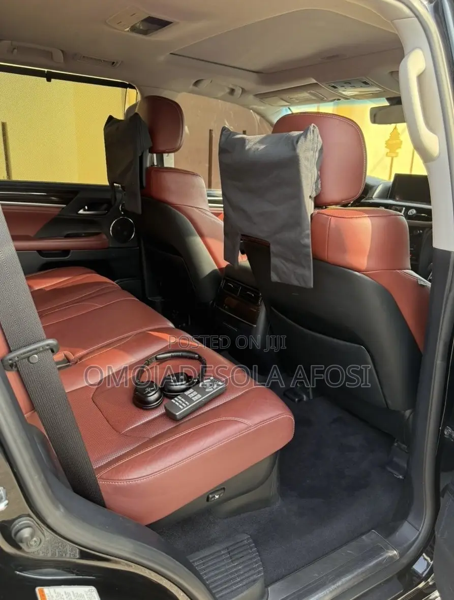 Lexus LX 2017 Black