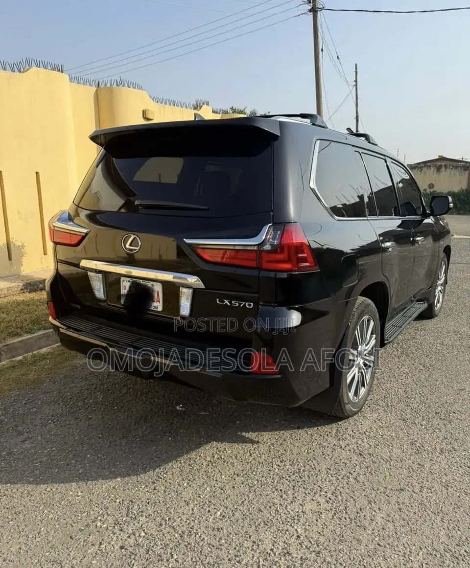 Lexus LX 2017 Black