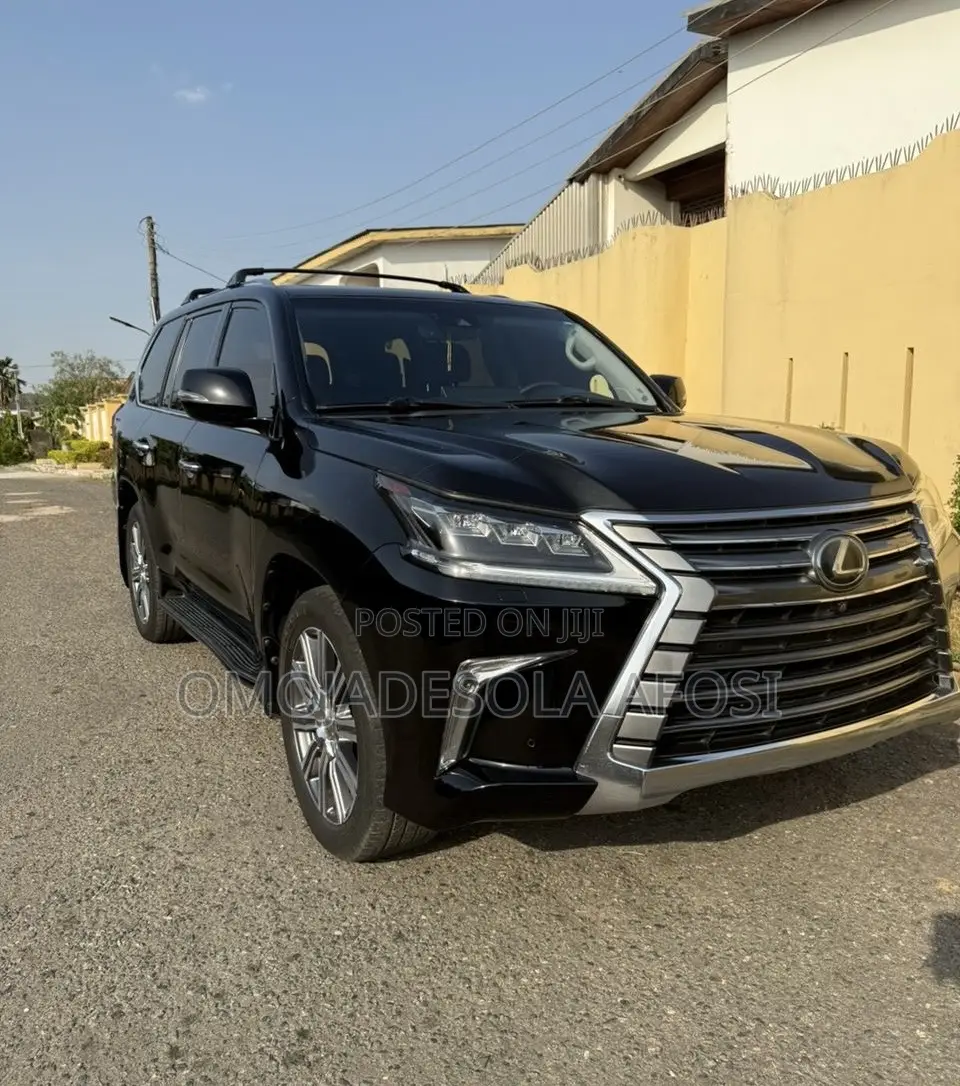 Lexus LX 2017 Black