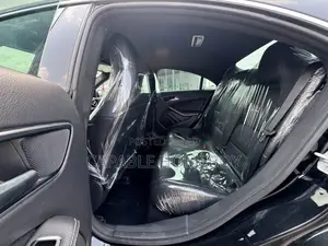 Mercedes-Benz GLA 250 2015 Black