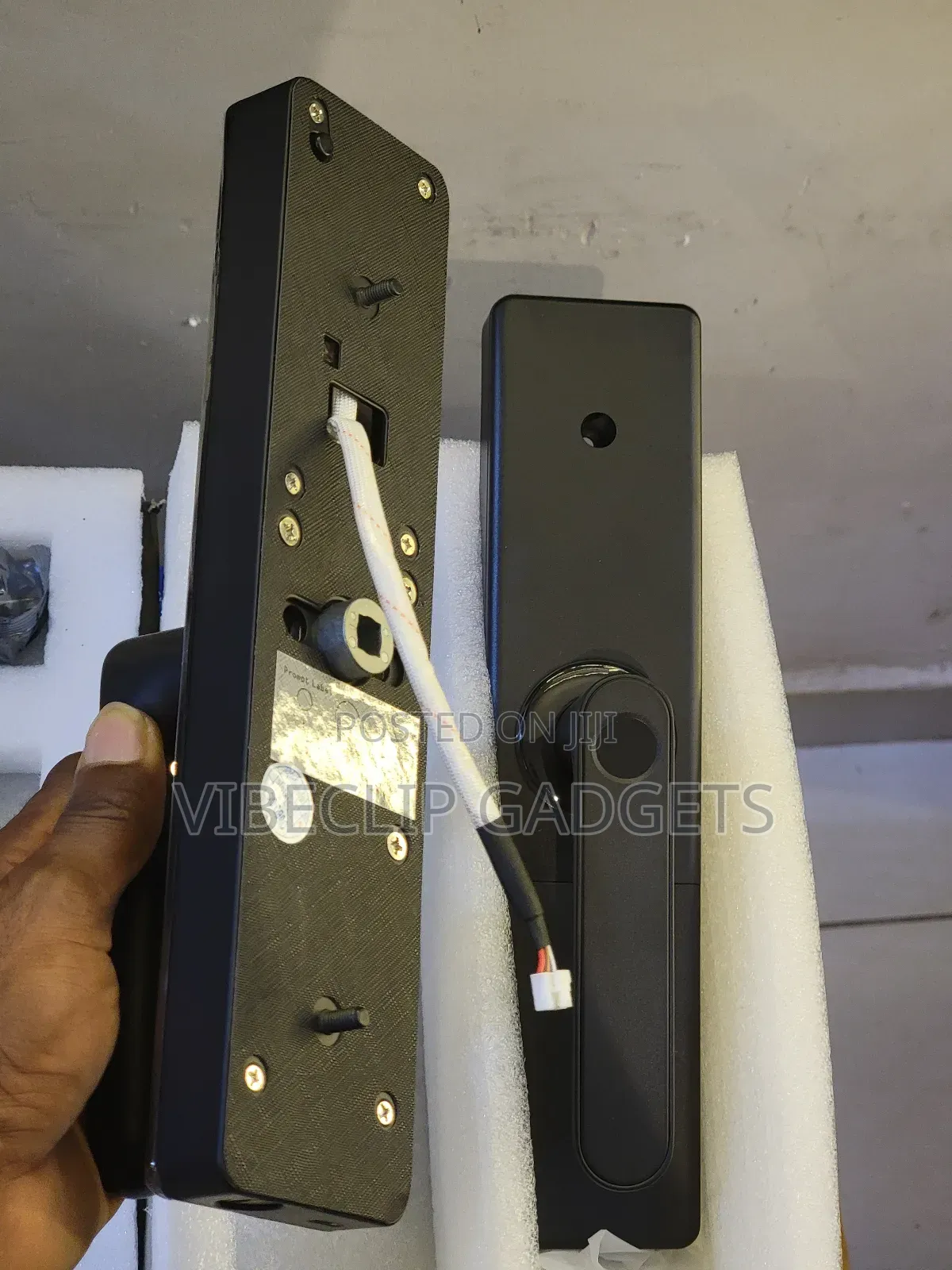 Tuya Smart Door Lock With Fingerprint, Pin, Card, Mobile App