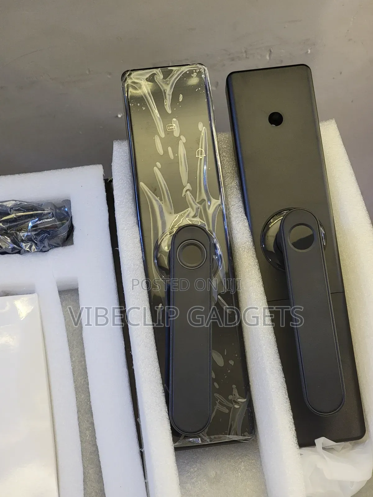 Tuya Smart Door Lock With Fingerprint, Pin, Card, Mobile App