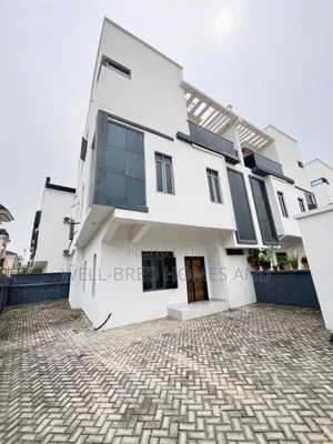 4bdrm Duplex in New Road, Opposite for rent
