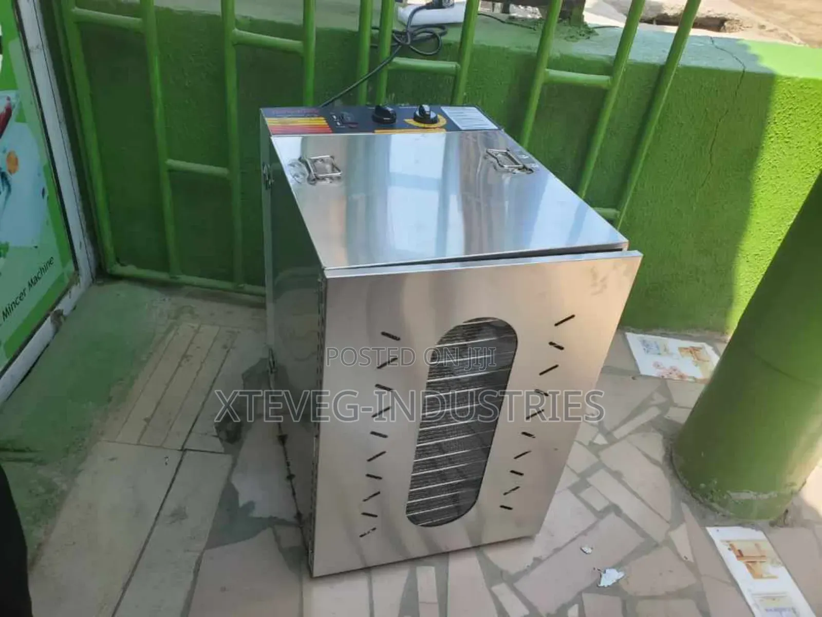 16 Treys Commercial Electric Dehydrator