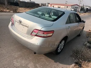 Toyota Camry 2011 Silver