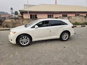 Toyota Venza LE AWD 2013 White