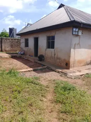 Furnished Mini Flat in Ayetoro for sale