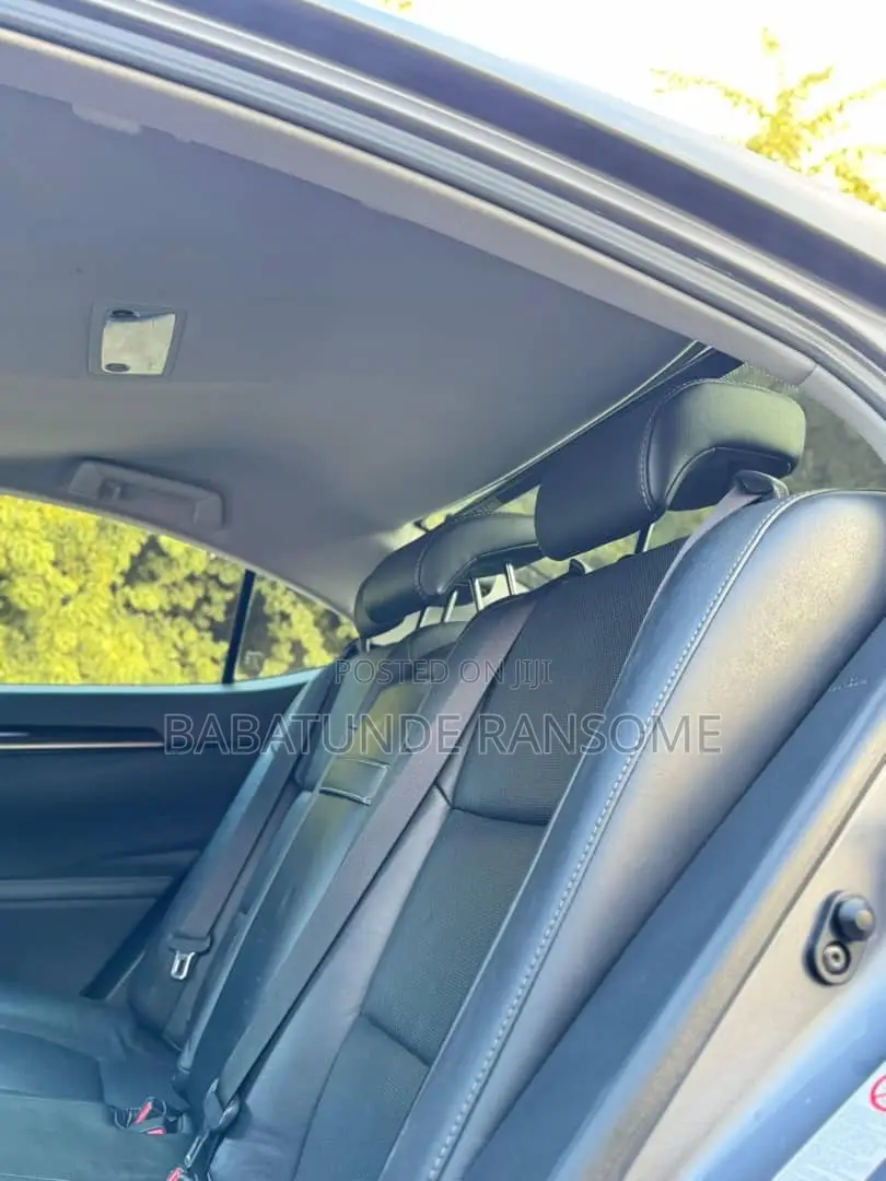 Lexus ES 2014 Gray