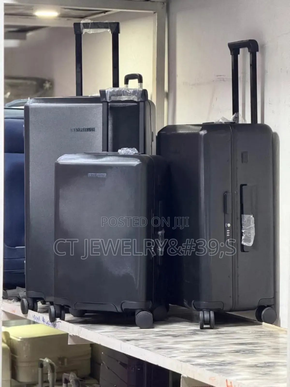 Nice Luxury Travelling Box 3in1 Large/Medium/Small Size
