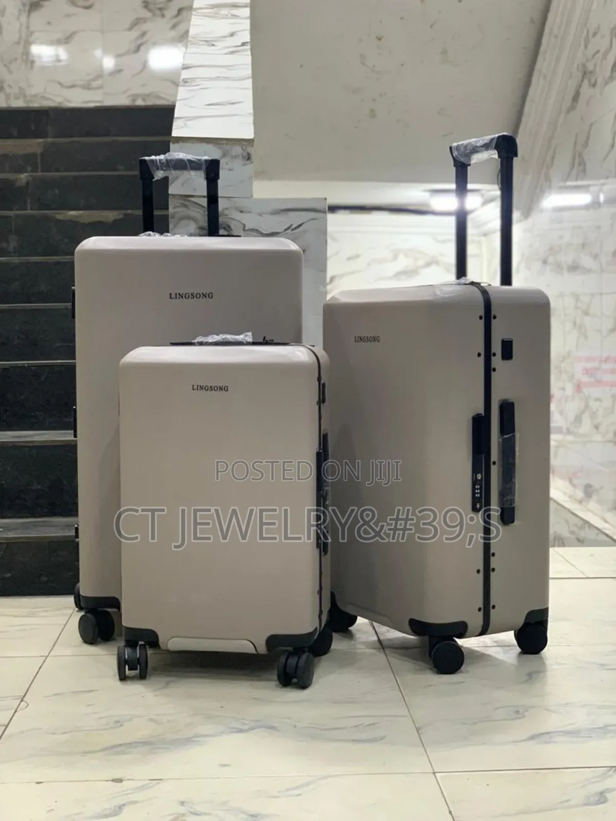 Nice Luxury Travelling Box 3in1 Large/Medium/Small Size
