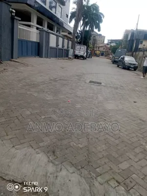 Laying Of Interlocking / Paving Stone