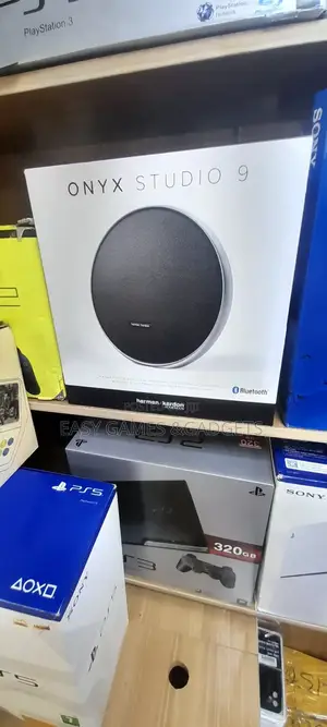 Onyxx Studio 9 Speaker
