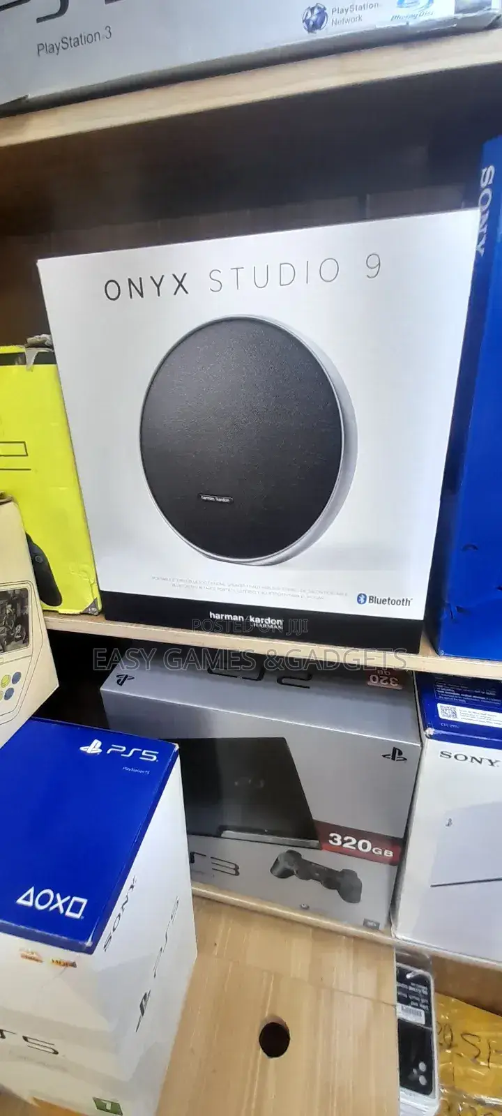 Onyxx Studio 9 Speaker