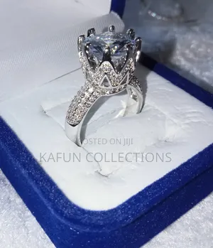 Long-Lasting Big Zirconia Proposal/Engagement Ring