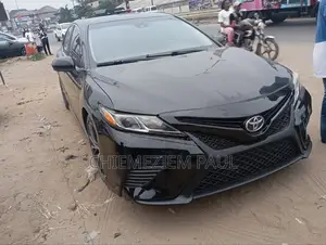 Toyota Camry SE FWD 2020 Black