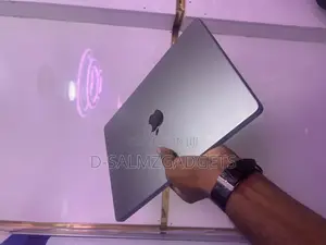 Laptop Apple MacBook Pro 2023 M2 Pro 14-Inch 16GB Apple M2 SSD 512GB