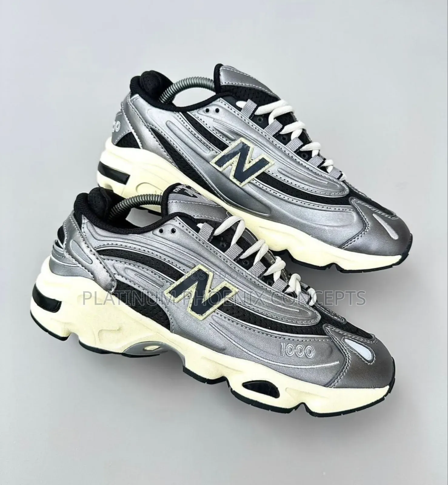 New Balance 1000 Sneakers