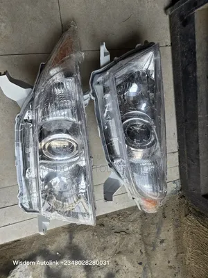 Headlights For Toyota Highlander 2011-2013 Direct Available