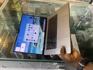 Laptop Apple MacBook Pro 2021 M1 16GB Apple M1 Pro SSD 1T
