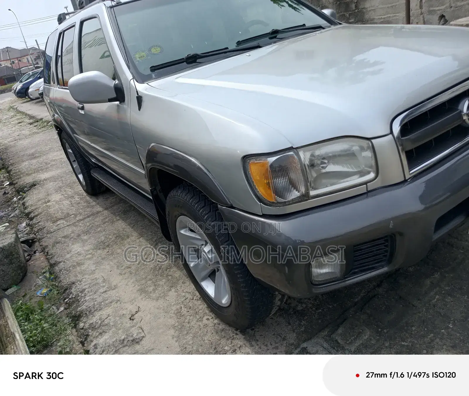 Nissan Pathfinder 2004 Silver