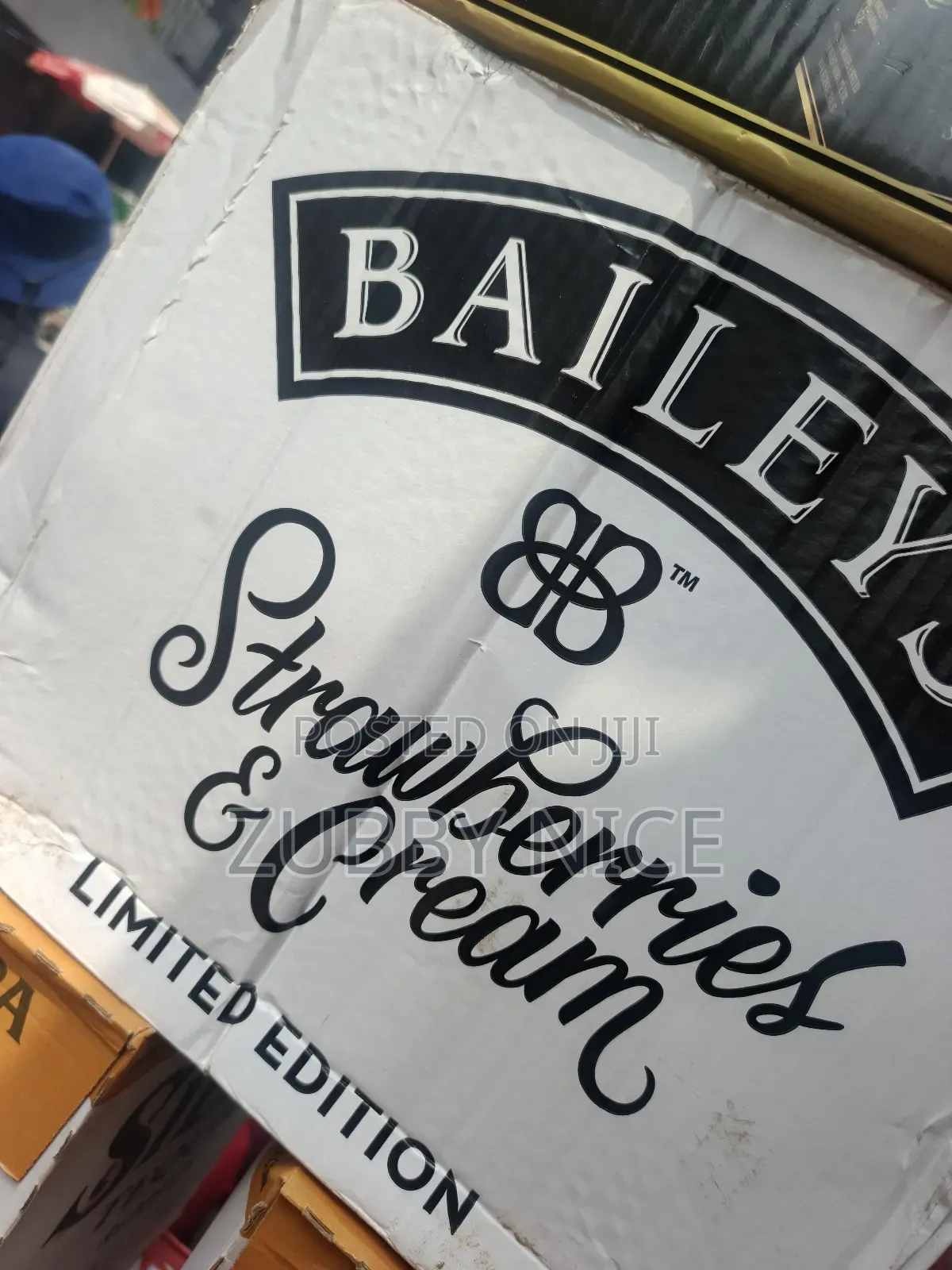 Bailey Strawberry Cream