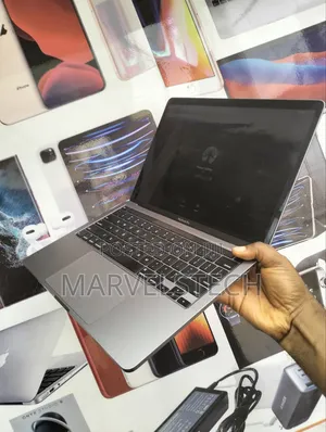 Laptop Apple MacBook Pro 2020 16GB Intel Core I5 SSD 512GB