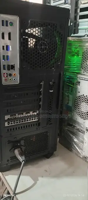 Desktop Computer Asus 32GB AMD Ryzen 7 SSD 1T