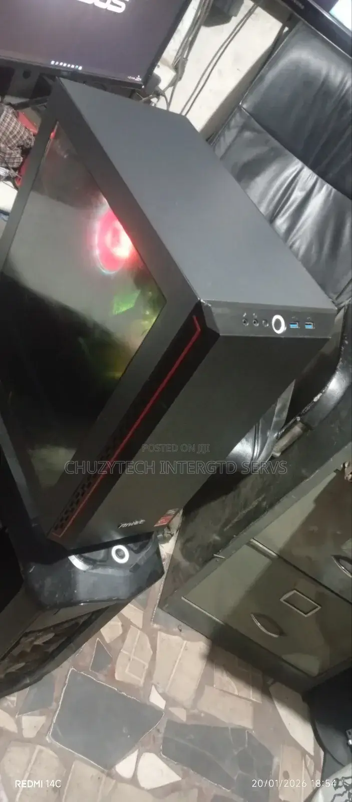 Desktop Computer Asus 32GB AMD Ryzen 7 SSD 1T