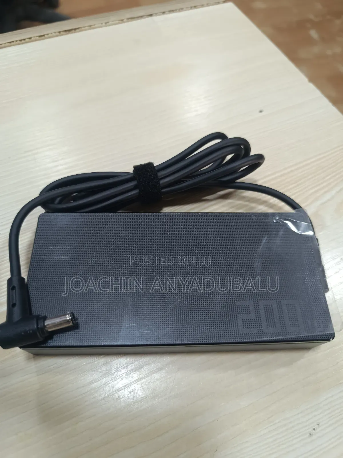 Asus Laptop Ac Charger Adapter 200w (Wattage) 20.0v - 10.0a