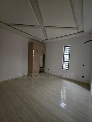 5bdrm Duplex in Omole Estate for rent