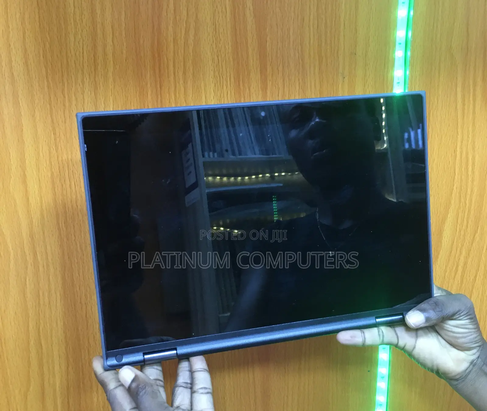 Laptop Lenovo 300e 4GB Intel Celeron SSD 60GB