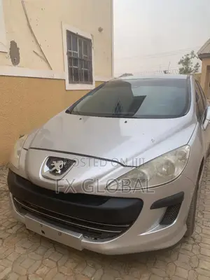 Peugeot 308 2010 Silver