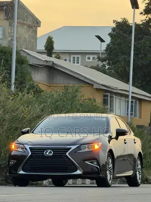 Lexus ES 2016 Brown
