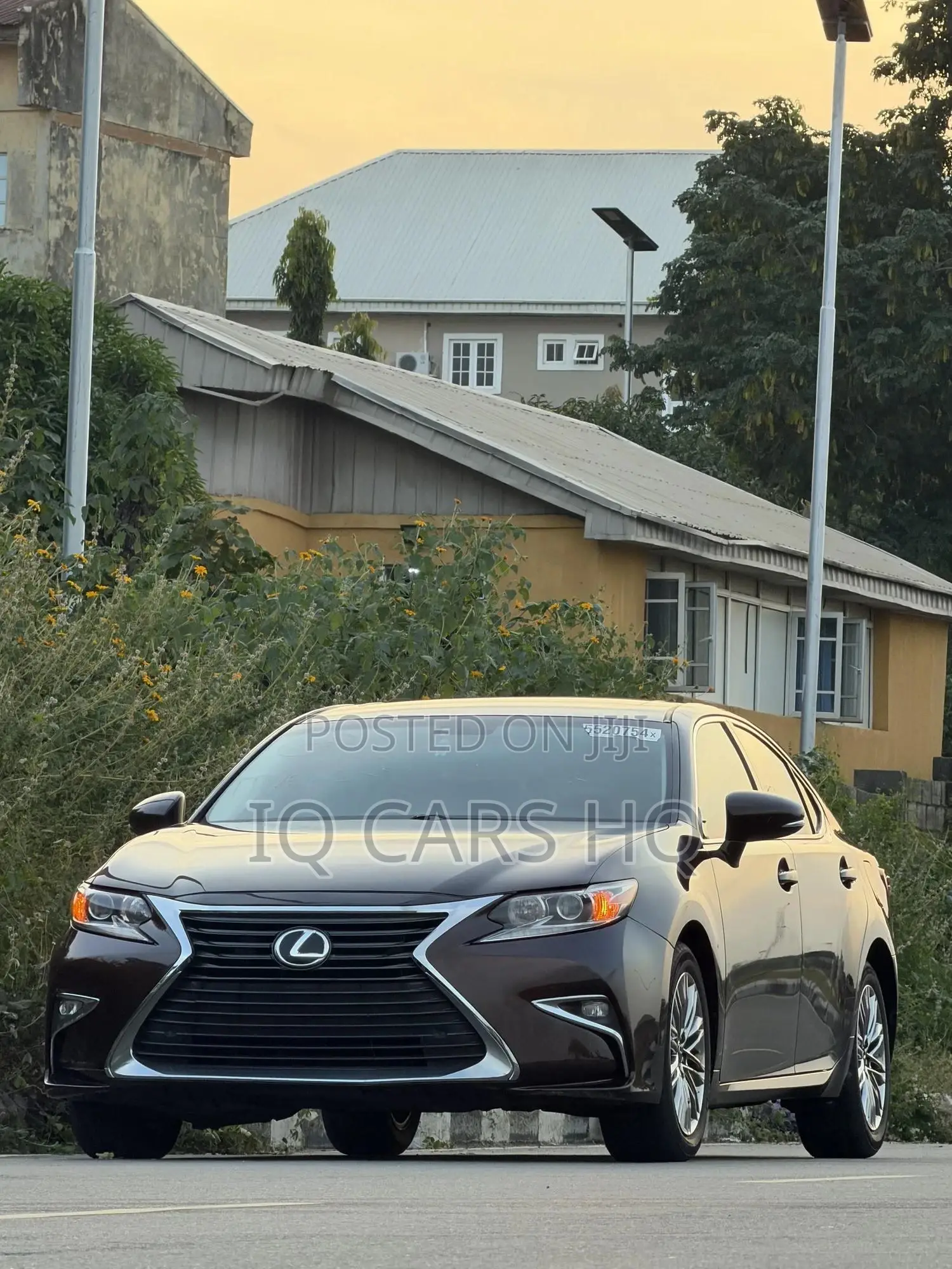 Lexus ES 2016 Brown