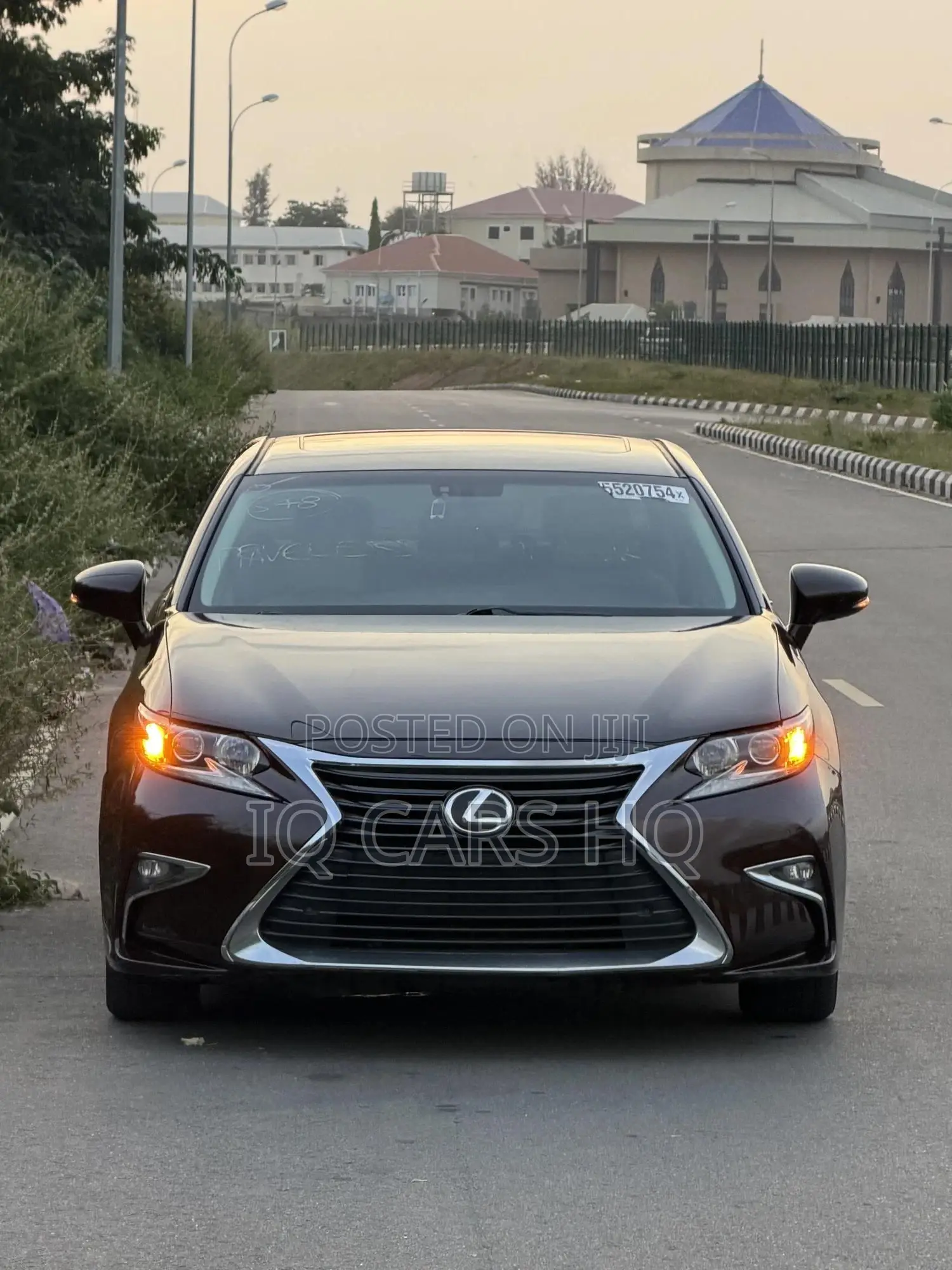 Lexus ES 2016 Brown
