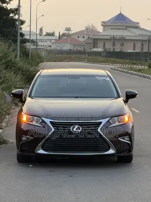 Lexus ES 2016 Brown