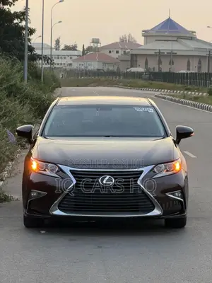 Lexus ES 2016 Brown