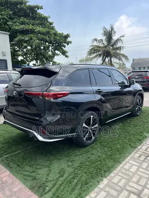 Toyota Highlander 2021 Black